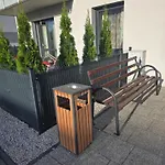 Nad Nielba 6bm2 Z Ogrodem 아파트