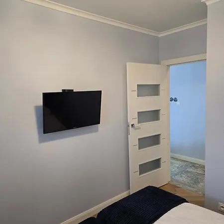 Nad Nielba 6bm2 Z Ogrodem アパート