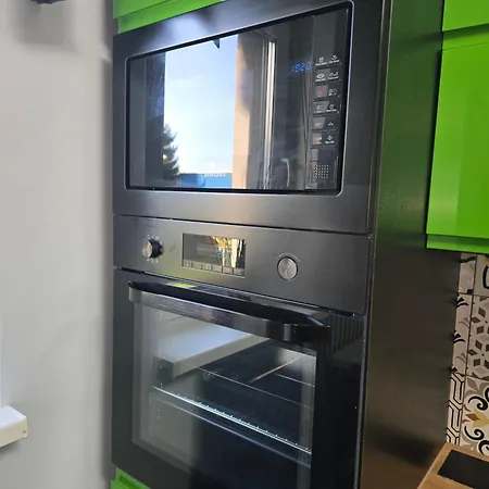 Nad Nielba 6bm2 Z Ogrodem アパート